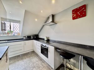 Photo 11- click for photo gallery